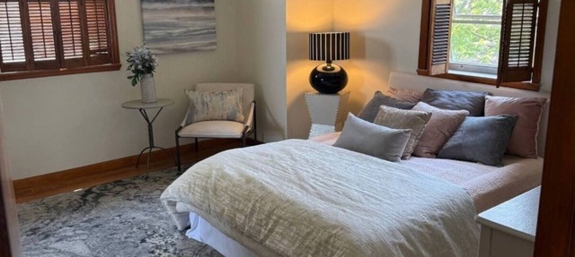Charming Designer 3BR/2Bath + MetLife + NYC