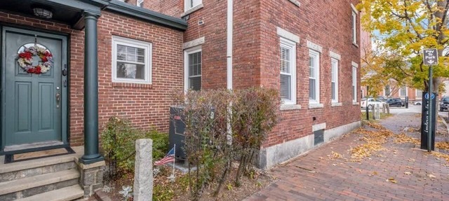 Charming & Historic 2BR Oasis in Downtown Luxury