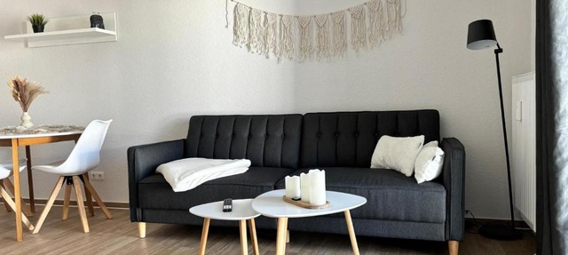 Charming Homes - Studio 22