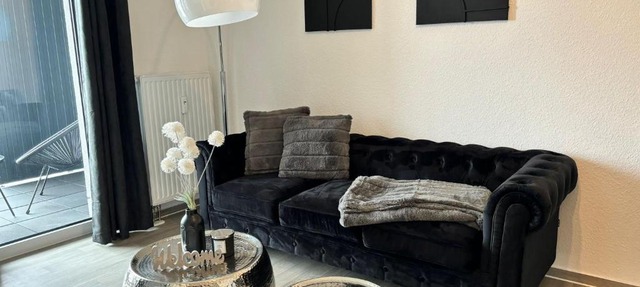 Charming Homes - Studio 23