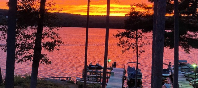 Charming Lakefront Studio Condo