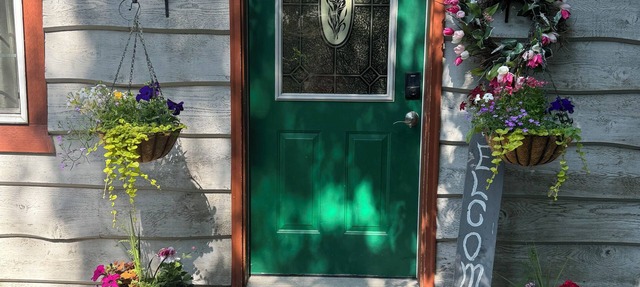Charming little home near downtown Anchorage
