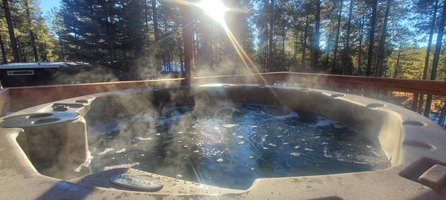 Charming Mountain Retreat, Nature's beauty at your doorstep!