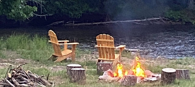 Charming riverfront house near Bolton Landing and Gore Mountain with AC