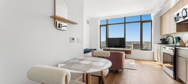 Charming studio in brilliant Brooklyn with WiFi, AC, fitness room