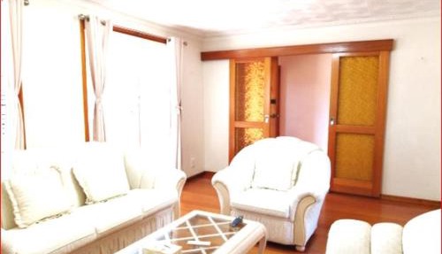 Charming Three-Bedroom Holiday Home Near Werribee Park