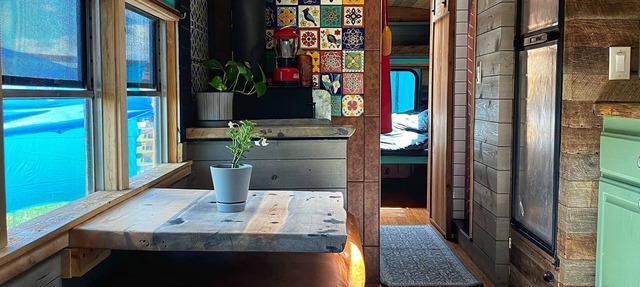 Charming Tiny Home/school bus conversion in marvelous Cortez with WiFi
