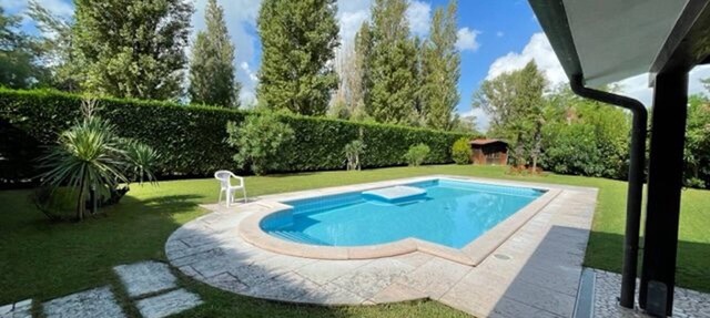 Charming villa with pool in Albarella