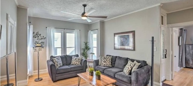 Charming Victorian apt ~ 1 mi to dtwn Glens Falls