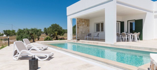 Charming Villa with Pool by Wonderful Italy