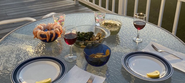 Charming Waterfront Cottage with Boat Ramp and Swim Dock near Assateague