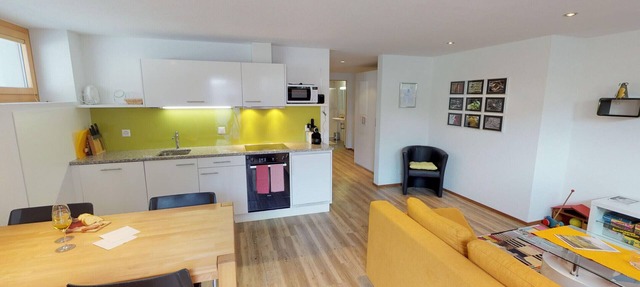 Chasa Samalgors: Modern and family-friendly 3-room apartment in the idyllic mountain village of Tschlin