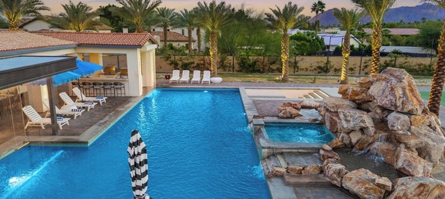Chateau Giraffe, a unique luxurious estate near Palm Desert & La Quinta