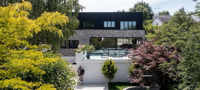 Chess Valley modern home stay