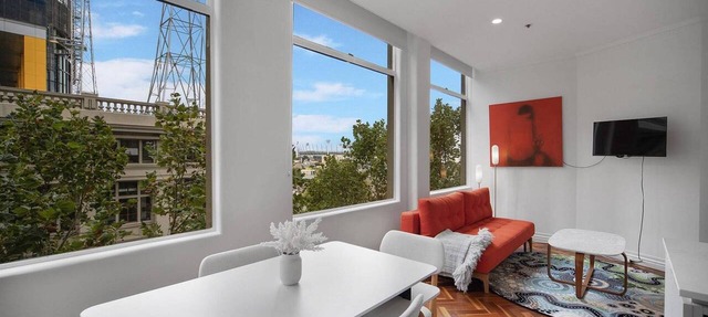 Chic 1-Bed Apartment In the Heart of Melbourne