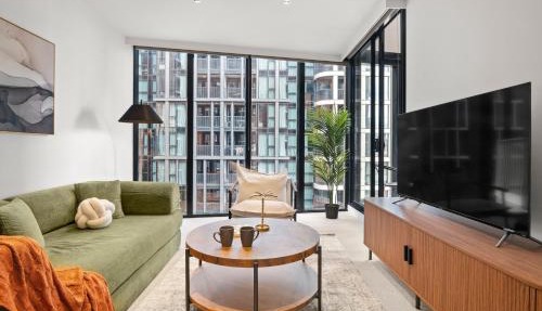Chic 2B Apt CarPark and Pool Near Marvel