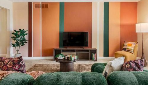 Chic 5 Bed Rooms Boho Retreat with - Games & Outdoor Movies!