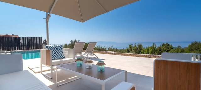 Chic Contemporary 3 Bedroom Villa with stunning sea and mountain views