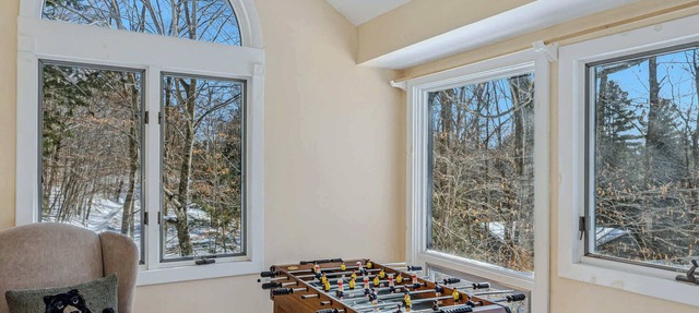 Chittenden Chalet with Pool, Golf & Club Access