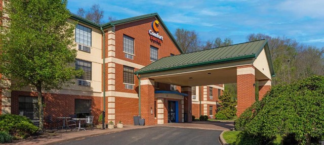Comfort Suites Pittsburgh Airport
