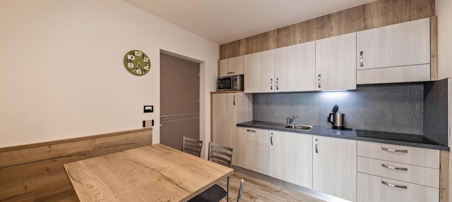 Comfortable Apartment “Vacanze Arcobaleno - Verde” with Mountain View
