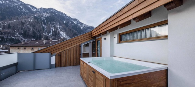 Comfortable Apartment “Vacanze Arcobaleno - Blu” with Mountain View