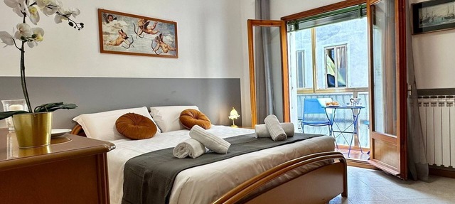 Comfortable apartment, 10 min from the arrival points in Ve and the historical center