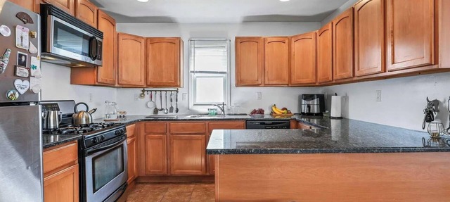 Comfortable, clean & spacious apartment: Free Parking, WiFi, AC, 30 mins to NY
