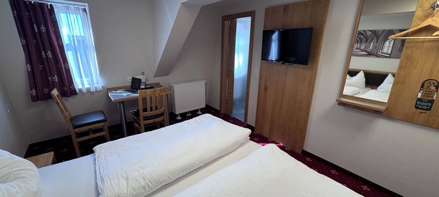 Comfortable double room in the historic town center of Heidenheim