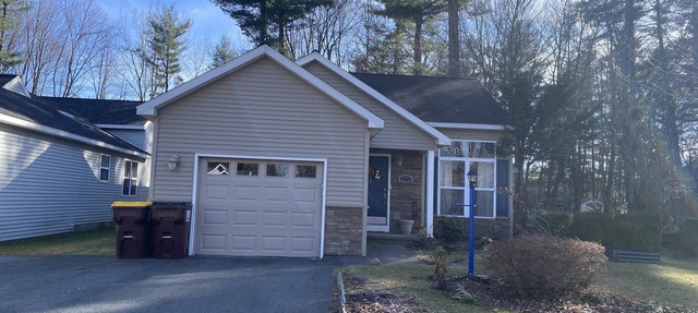 Comfortable Home Close to Saratoga, Ideal for Pets and Families