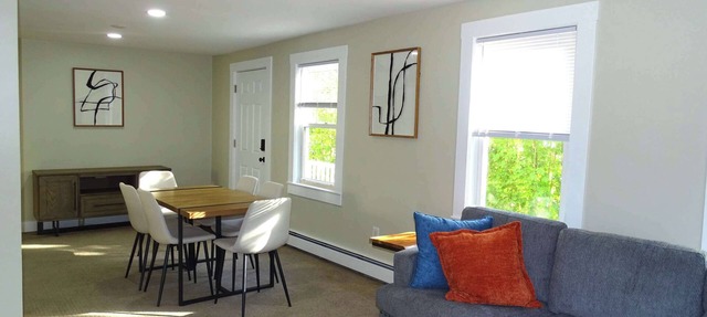 Comfortable Renovated 3 Bed Apartment