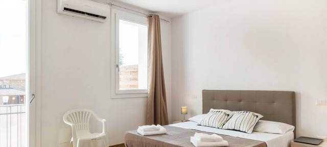 Comfortable room with private bathroom is part of the San Vincenzo Rooms Guest House and is perfect for 2 guests. The accommodation is located in the renovated building in Vigonza, which is 10 minutes by car from the center of Padua and on the direct rou
