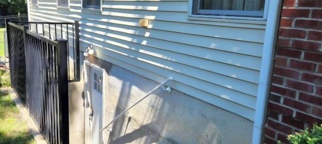 Comfortable, spacious, basement, 1bdrm apartment, sleeps 4