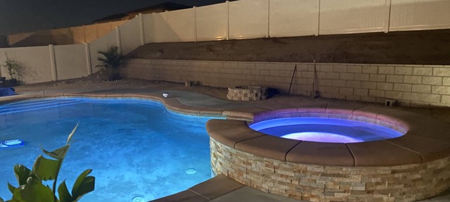 Comfy 1-Bedroom Suite w/Pool & Spa