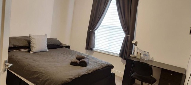 Comfy 2-Bed Home, Modern, Netflix, Free Parking, Garden | Nottingham NG6