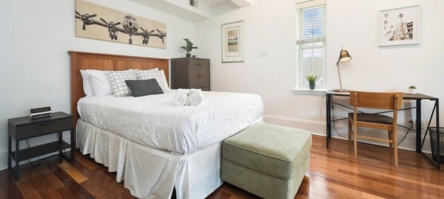♥Comfy Bloomfield Oasis ~ 5★ Location ~ ♛Queen Bed
