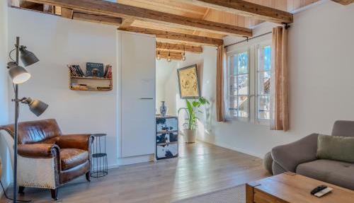 Comfy, Spacious and Central Duplex Apartment