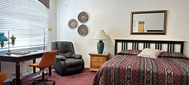 Comfy Studio in SW resort near golf courses and mountain/desert hiking