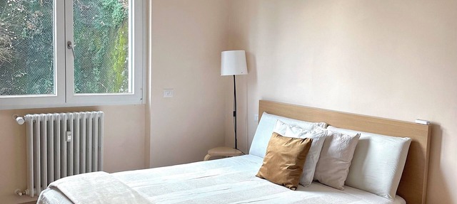 Como Chiasso new deco 2 bedrooms 2bathrooms lake view AC parking