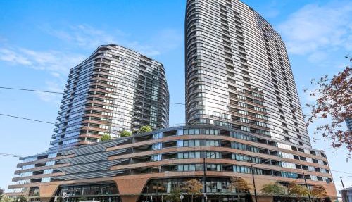 Complete Host Collins St Apartments