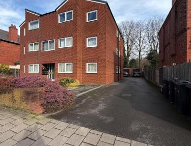Contractor Stays 2 bedroom apartment in Hoole