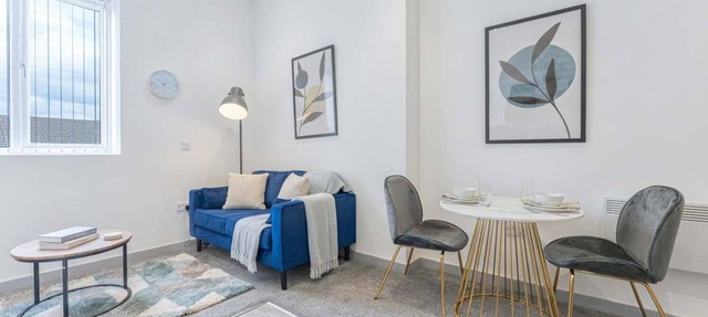 Convenient Budget 1 Bedroom Apartment in Dudley