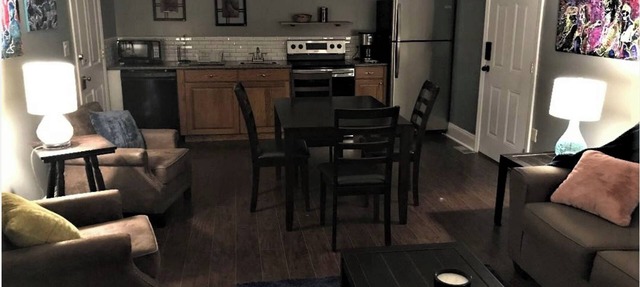 Convenient Downtown Location!