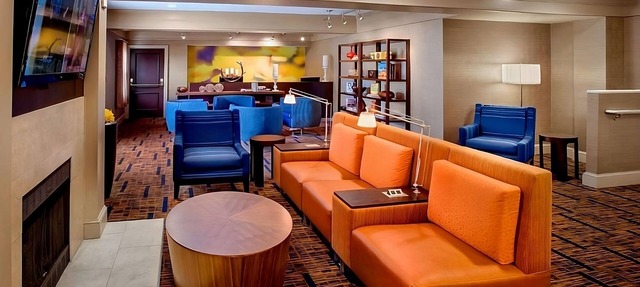 Convenient Stay! 4 Relaxing Units, Pets Allowed, Onsite Parking!