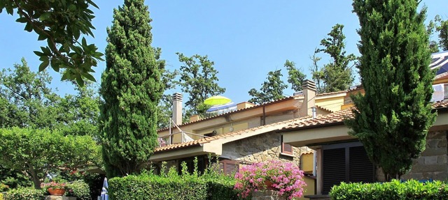 Cosy apartment for 2 people with pool, WIFI, TV, terrace, pets allowed, panoramic view and parking