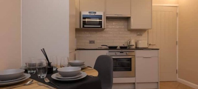 Cosy, modern 2 bed flat close to Big Ben