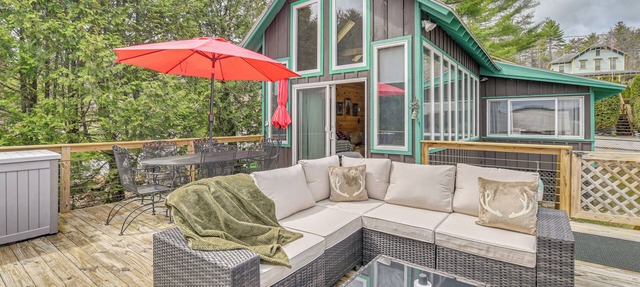 Cottage w/Shared Beach, Great Views, Walk to Town