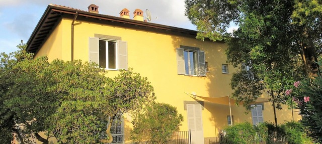 COUNTRY VILLA