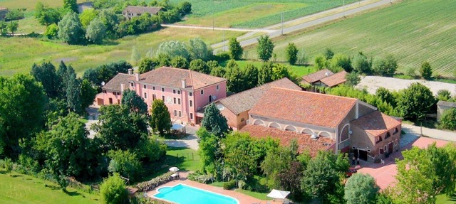 Countryside Bliss with Pool & Tennis