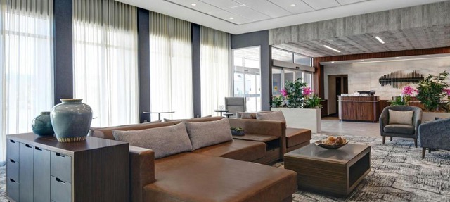 Courtyard by Marriott Hamilton